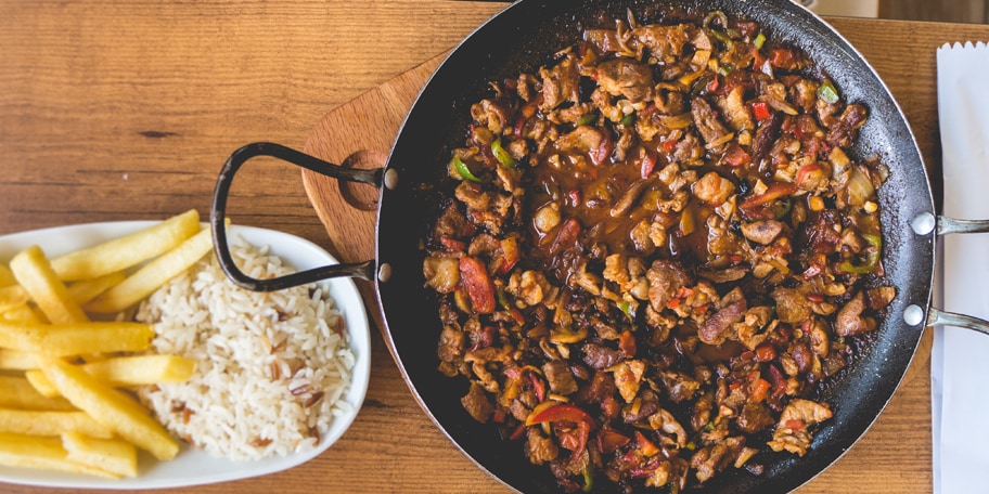 Dinstano mleveno meso sa začinima