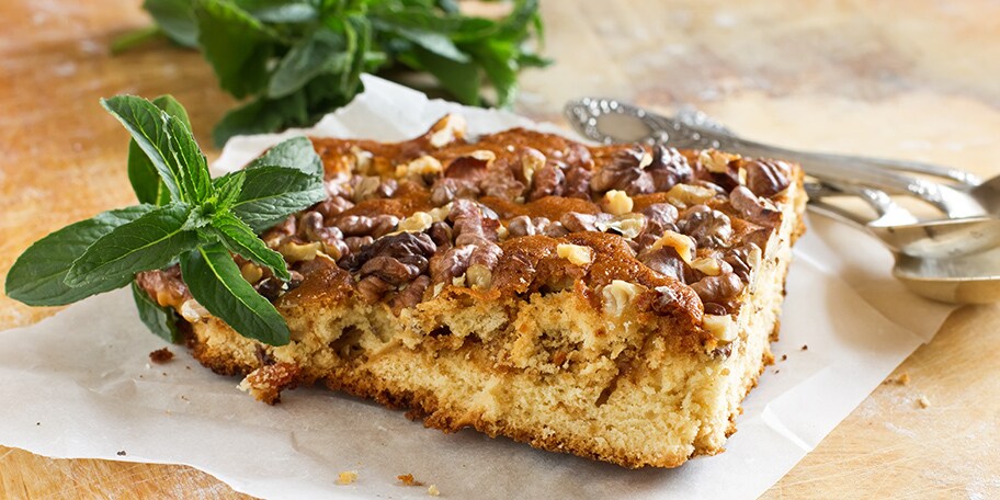 Hleb sa orasima i bademima