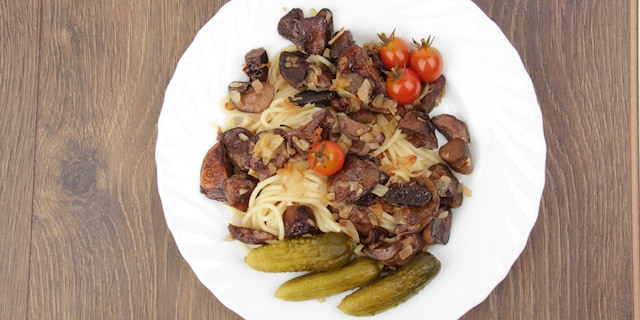 Pasta sa pečurkama i čeri paradajzom