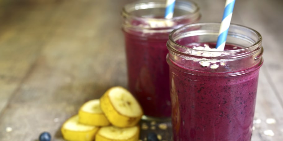 Smoothie sa borovnicama i bananom