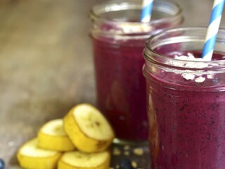 Smoothie sa borovnicama i bananom