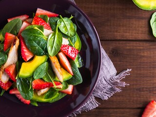 Zelena salata sa piletinom