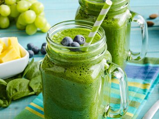 Smoothie od spanaća i kelja