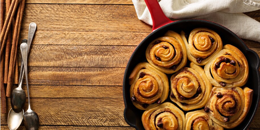 Razigrani pužići sa suvim grožđem