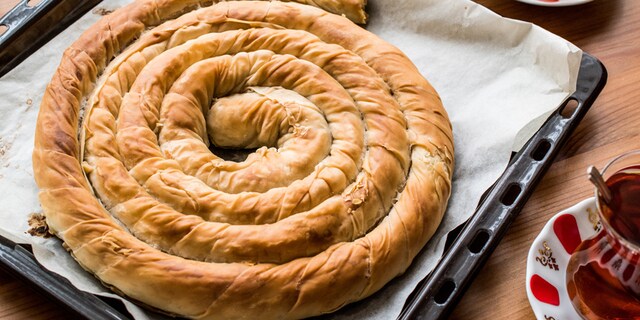 Domaći burek sa šampinjonima