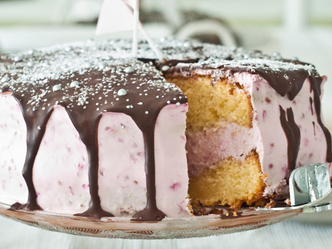 Rođendanska torta s malinama