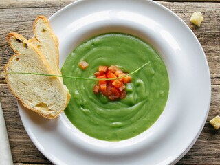 Potaž sa šparglom i brokolijem