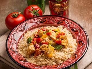 Kuskus sa ribom i povrćem