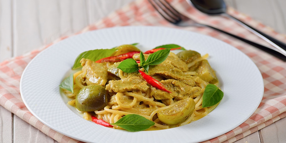 Špageti sa piletinom i karijem