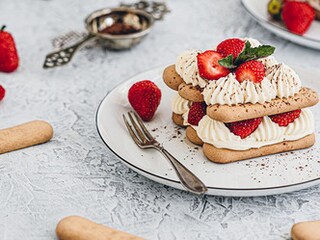 Plazma tiramisu s jagodama