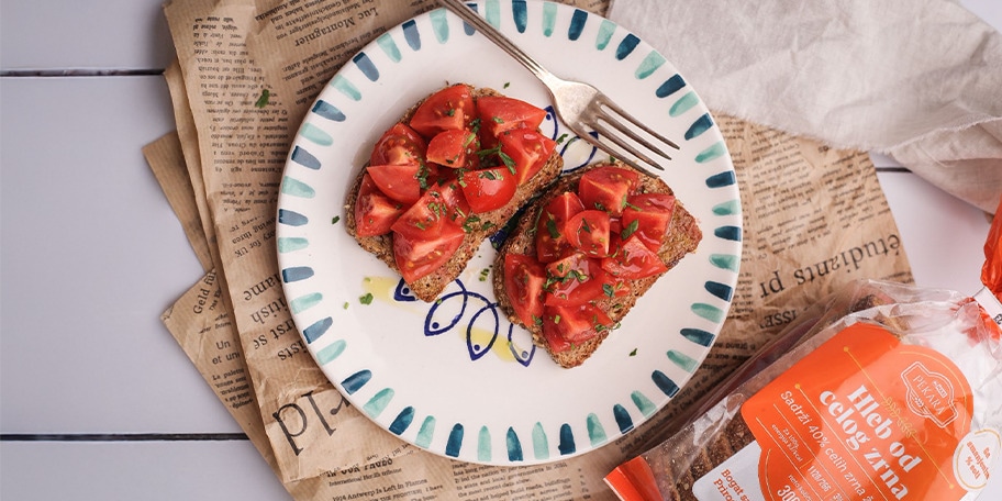 Bruskete sa paradajzom