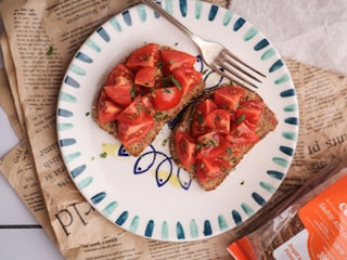 Bruskete sa paradajzom