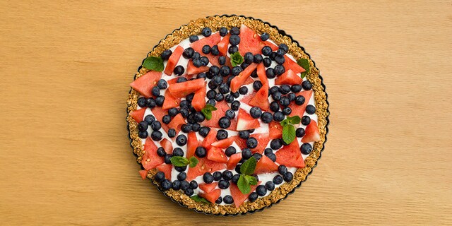 Slatka pita sa lubenicom i borovnicama