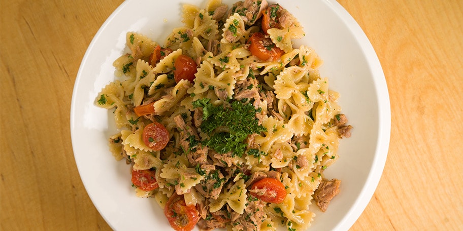 Farfalle sa tunjevinom i limunom